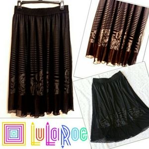 🌟Lularoe Black Lola Skirt Size Small